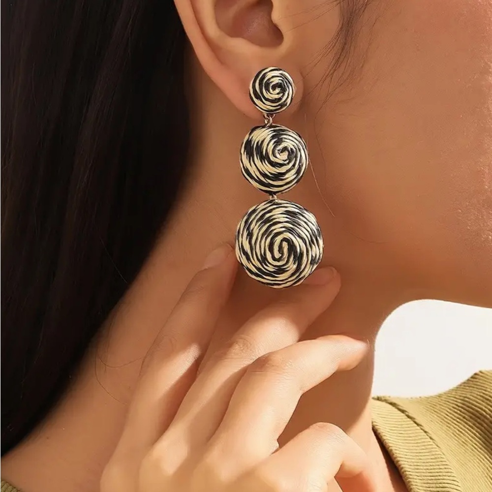 Black Swirl Raffia Ball Dangle Earrings